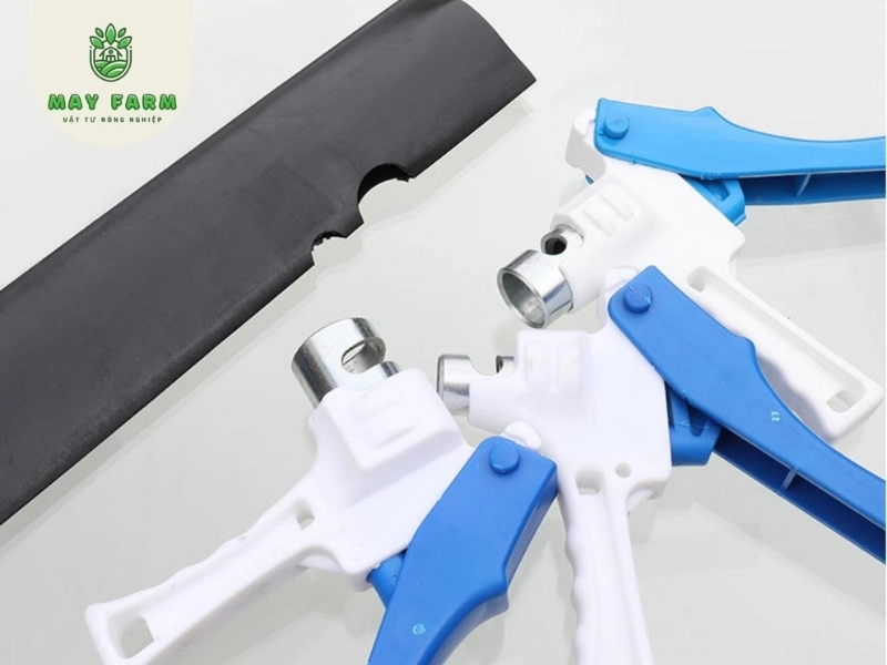 Cần sử dụng kìm bấm lỗ đúng cách đạt hiệu quả cao trong công việc